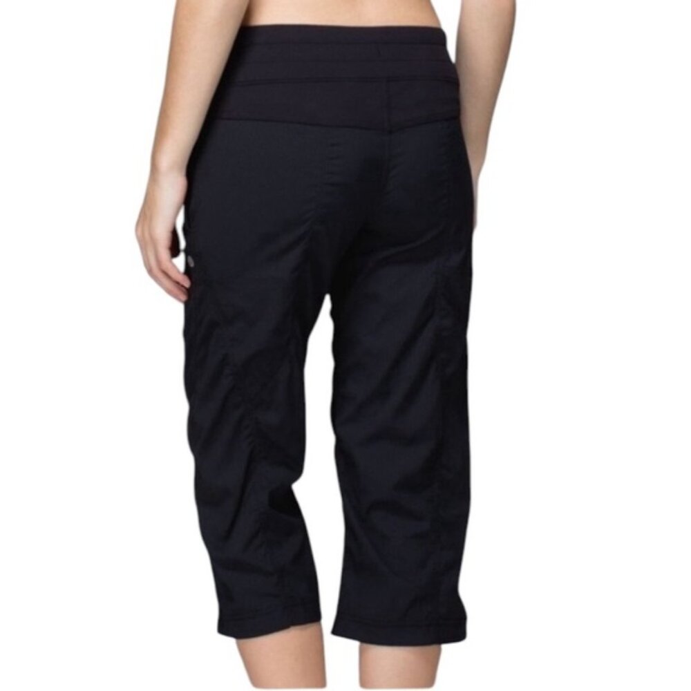 Lululemon Woman Studio Cropped Yoga Gym Pants Black w/ Pockets *No Size* Workout
